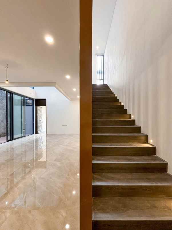 dijual rumah lebak bulus jaksel