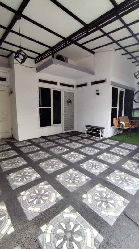 dijual rumah lokasi pandanwangi sulfat kota malang