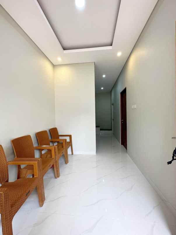 dijual rumah lubang buaya