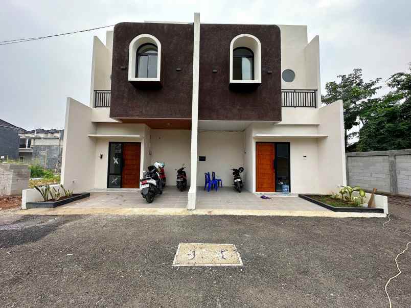 dijual rumah lubang buaya cipayung jaktim