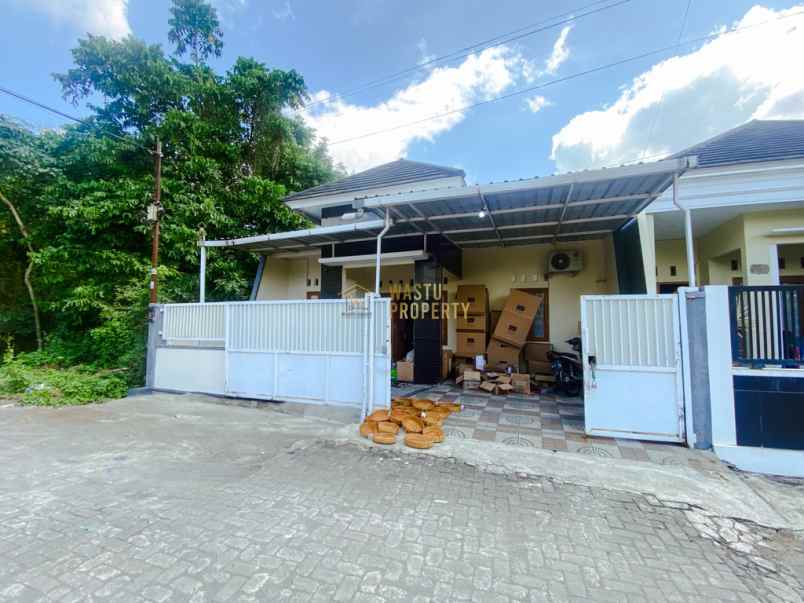 dijual rumah maguwoharjo
