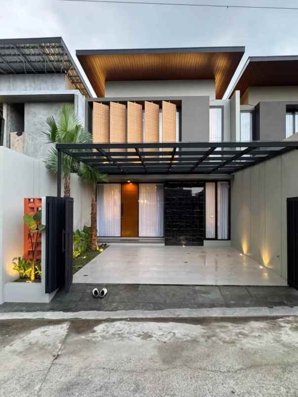 dijual rumah maguwoharjo