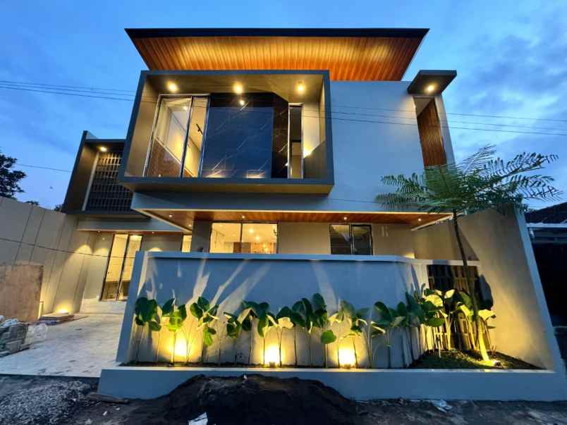 dijual rumah maguwoharjo