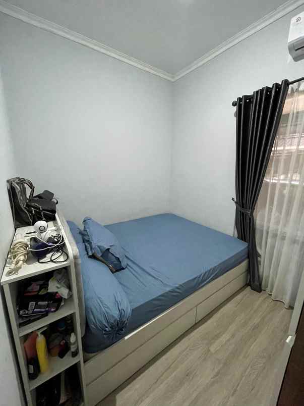 dijual rumah mampang pancoran mas depok