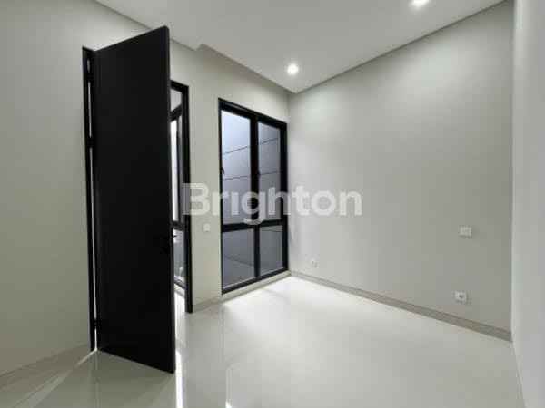 dijual rumah manyar kertoadi