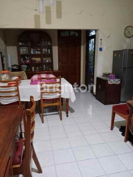 dijual rumah medokan