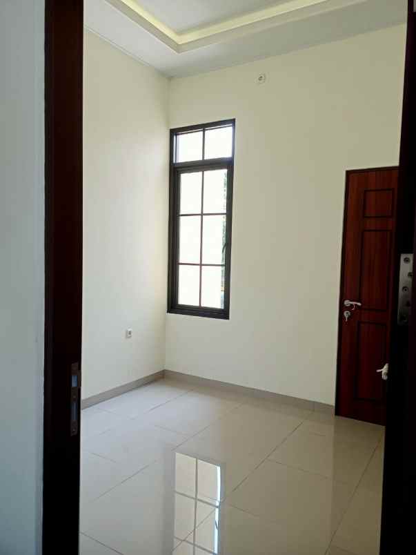 dijual rumah mekar mulya pesona view