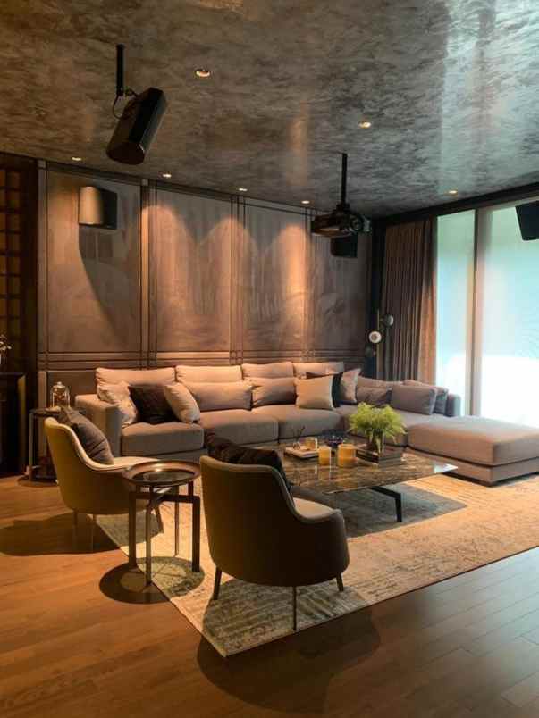 dijual rumah pakuwon indah