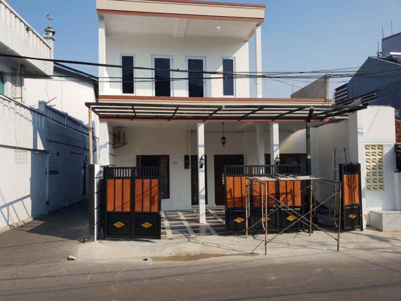 dijual rumah palmeriam matraman jakarta