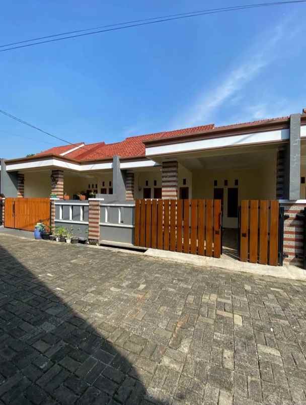 dijual rumah pancoran mas 5 menit ke