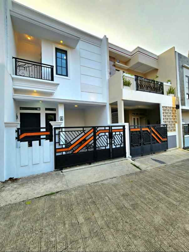 dijual rumah pancoran mas