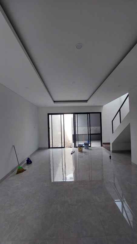 dijual rumah panjang jiwo permai