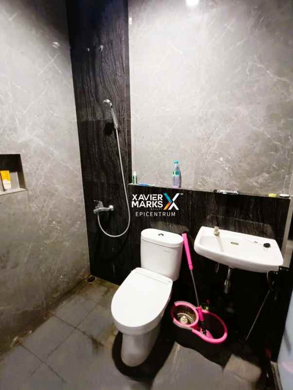 dijual rumah pantai mentari