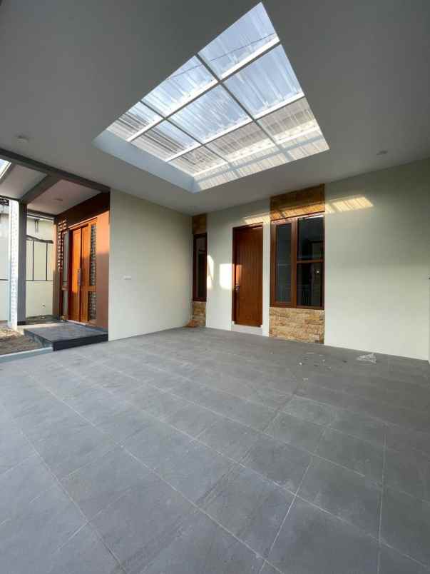 dijual rumah pasar cebongan