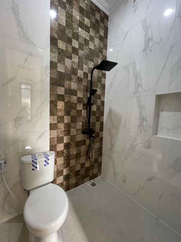 dijual rumah pasar cebongan