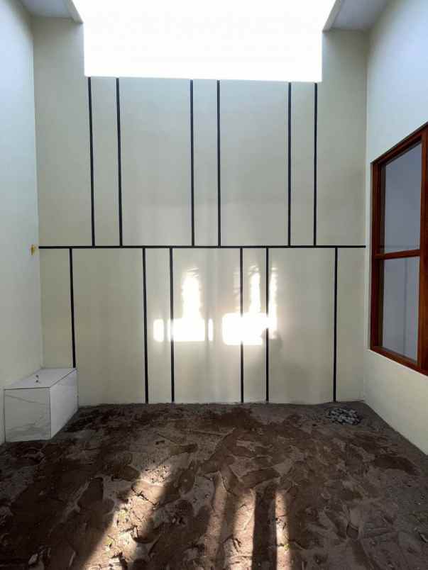 dijual rumah pasar cebongan