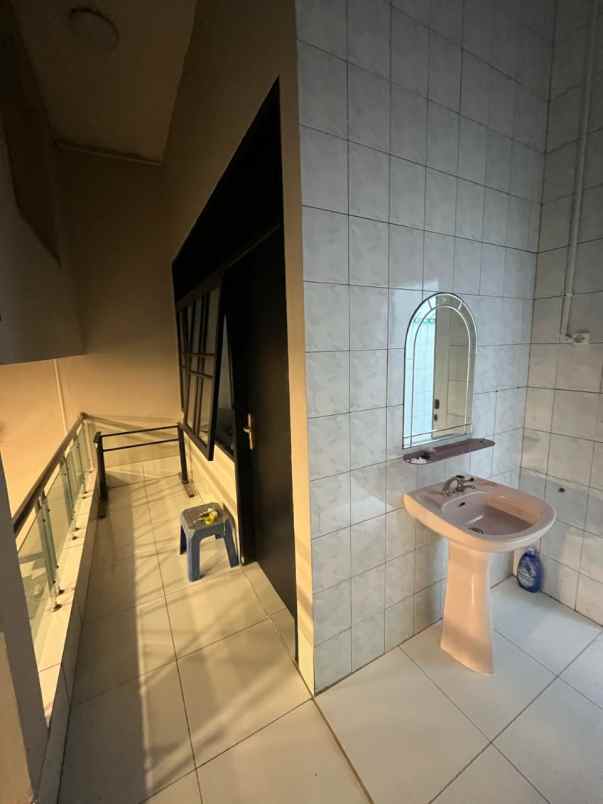 dijual rumah pekayon