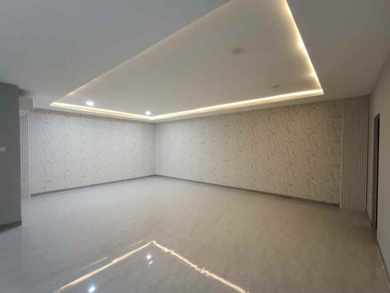 dijual rumah pelangi gading residence