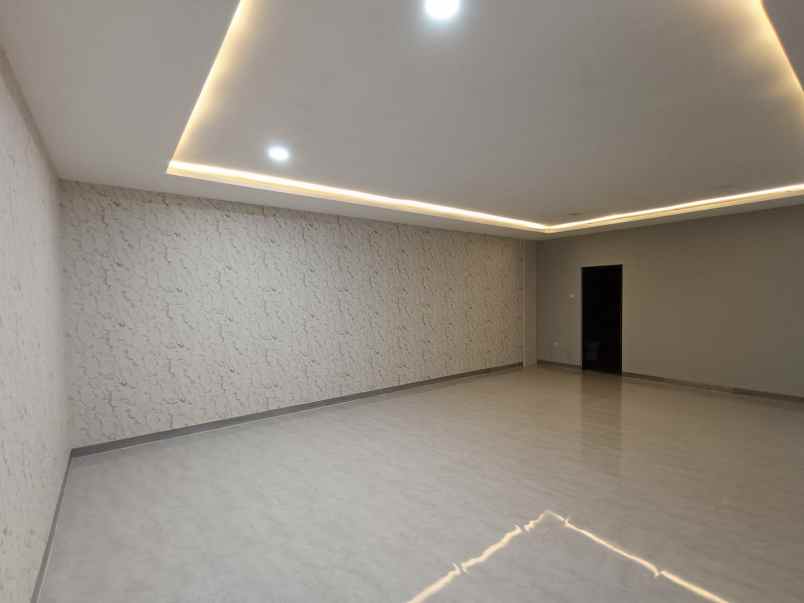 dijual rumah pelangi gading residence