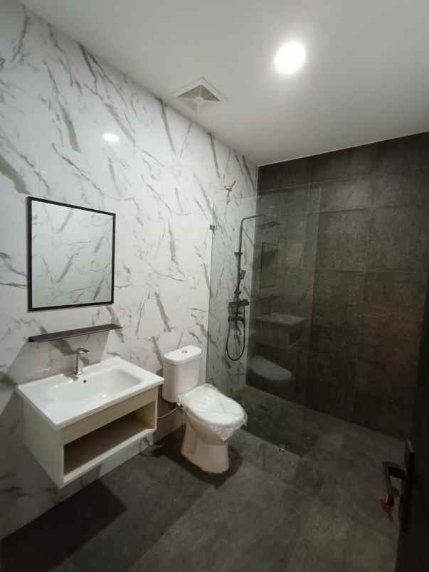 dijual rumah pelangi gading residence