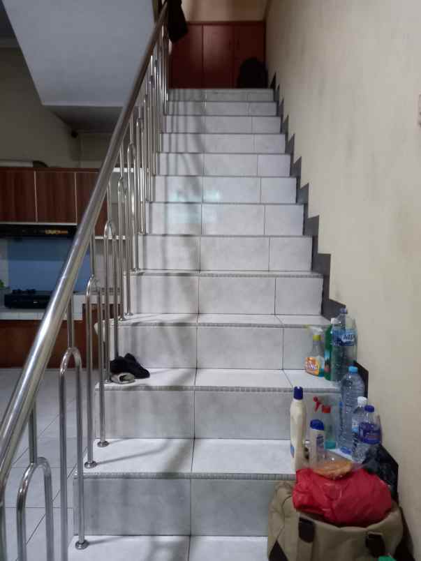 dijual rumah penjagalan