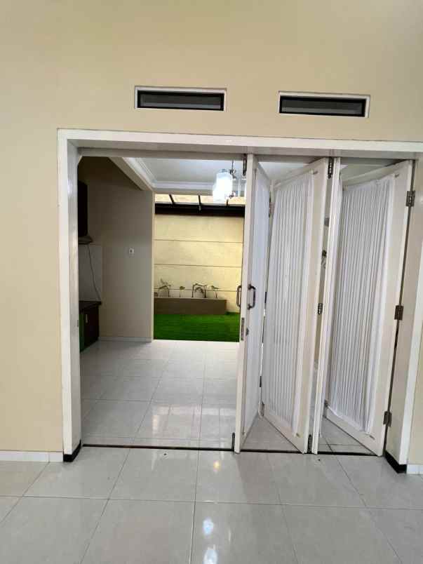 dijual rumah permata jingga suhat kota