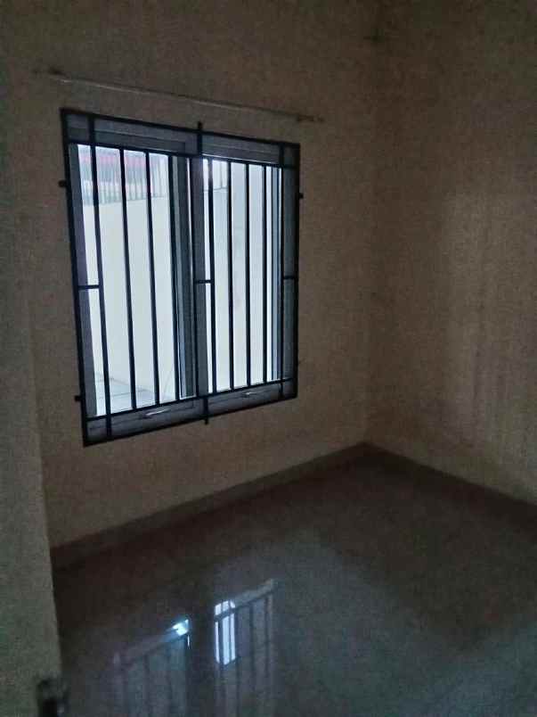 dijual rumah perumahan duta bandara