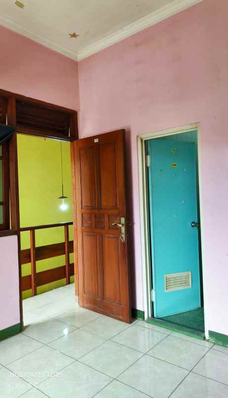dijual rumah perumahan gunung putri