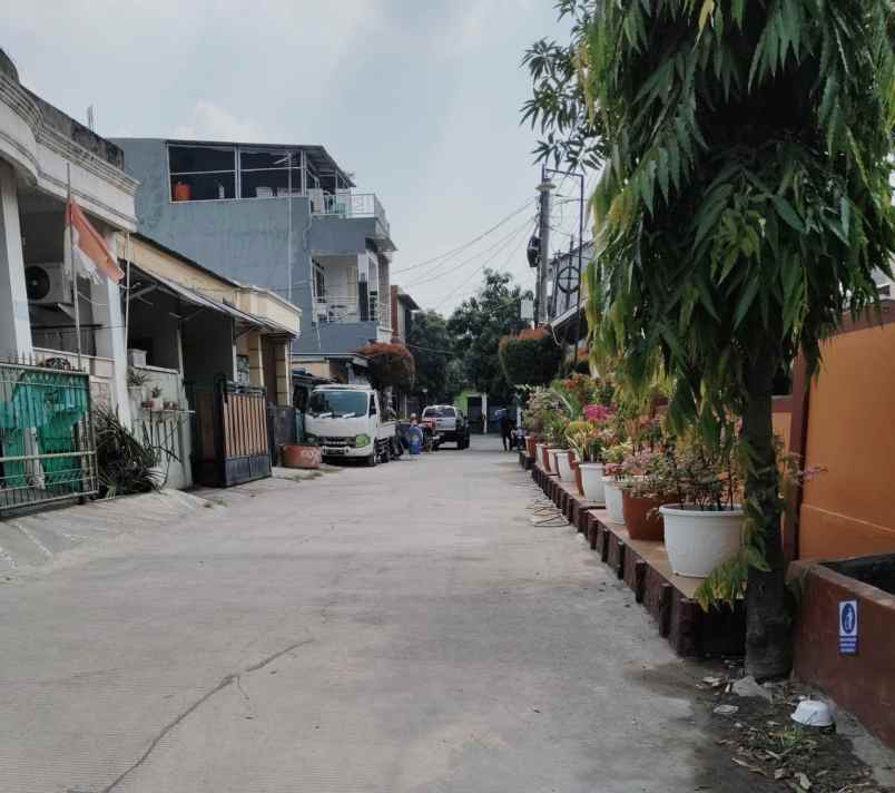 dijual rumah perumahan pesona anggrek