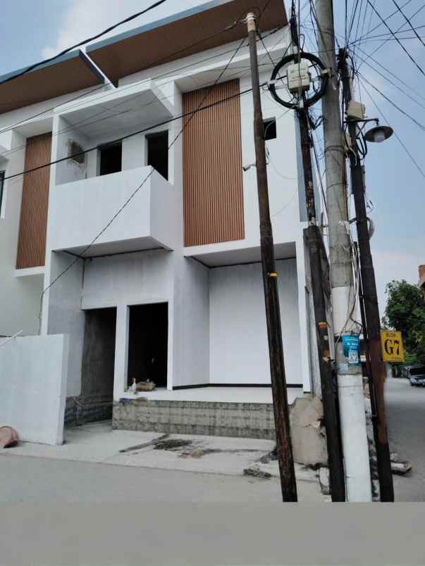 dijual rumah perumahan pesona anggrek