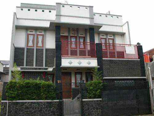 dijual rumah perumahan stone hill giri