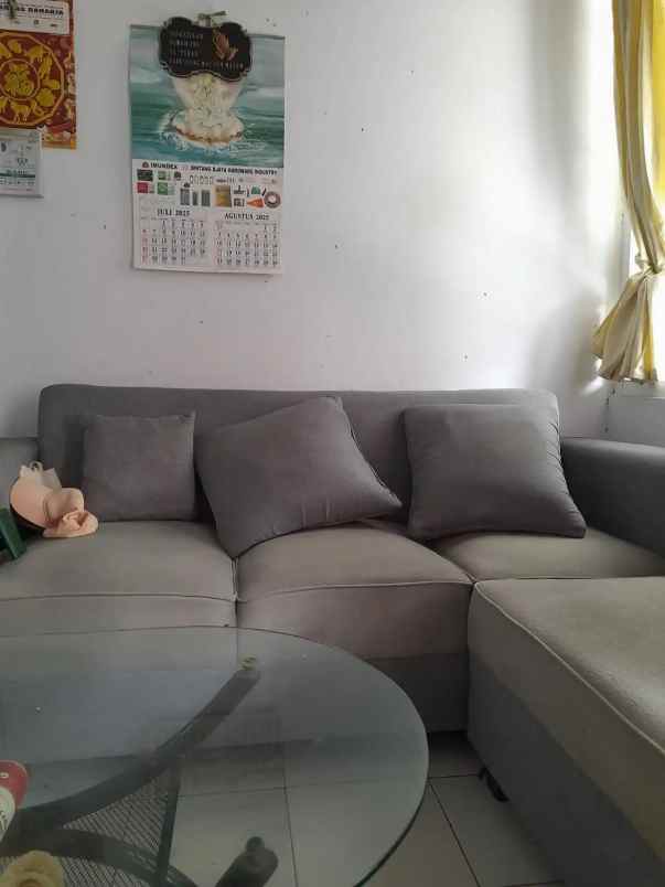 dijual rumah perumahan taman kota