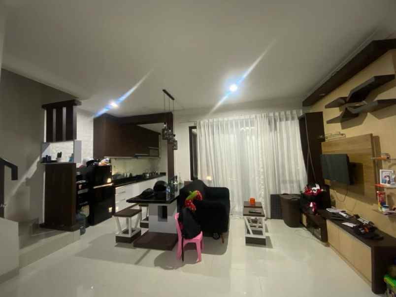 dijual rumah podomoro park bojongsoang