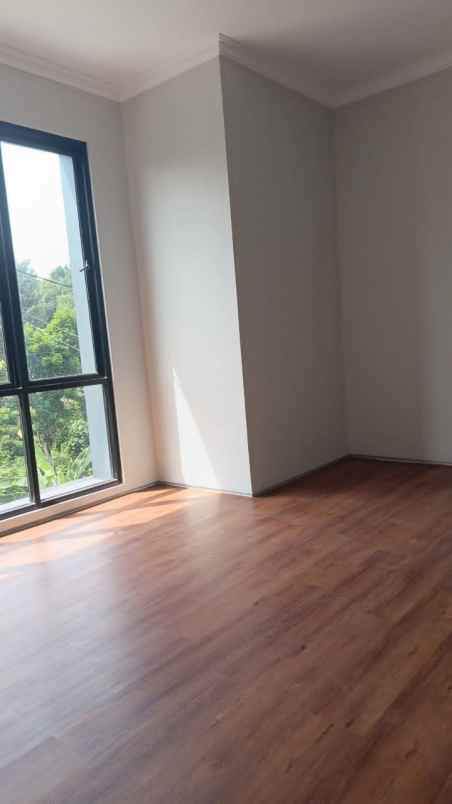 dijual rumah pondok cabe