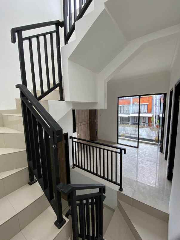dijual rumah pondok petir perbatasan