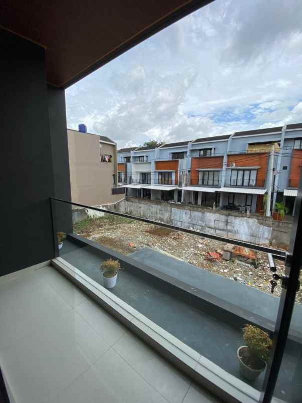 dijual rumah pondok petir perbatasan
