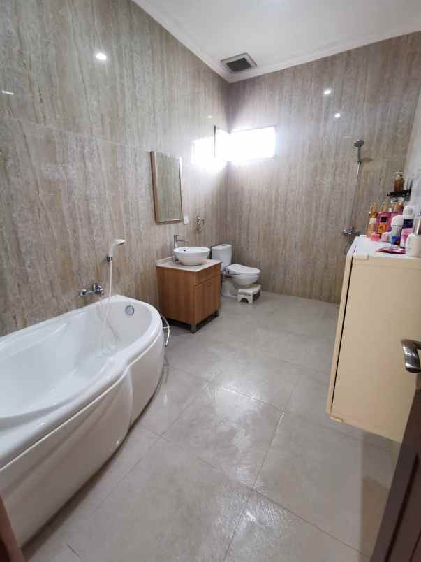 dijual rumah poris plawad