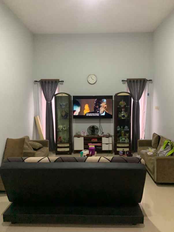 dijual rumah prabot pinggir jalan raya dau malang