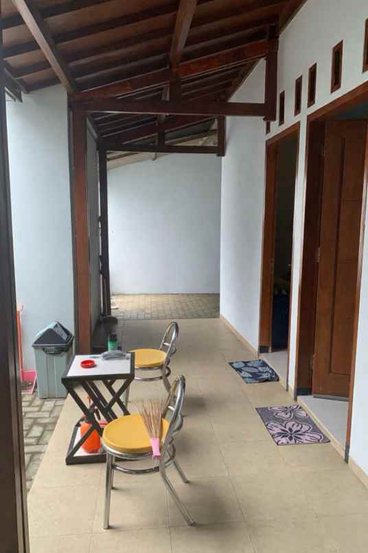 dijual rumah prabot pinggir jalan raya dau malang