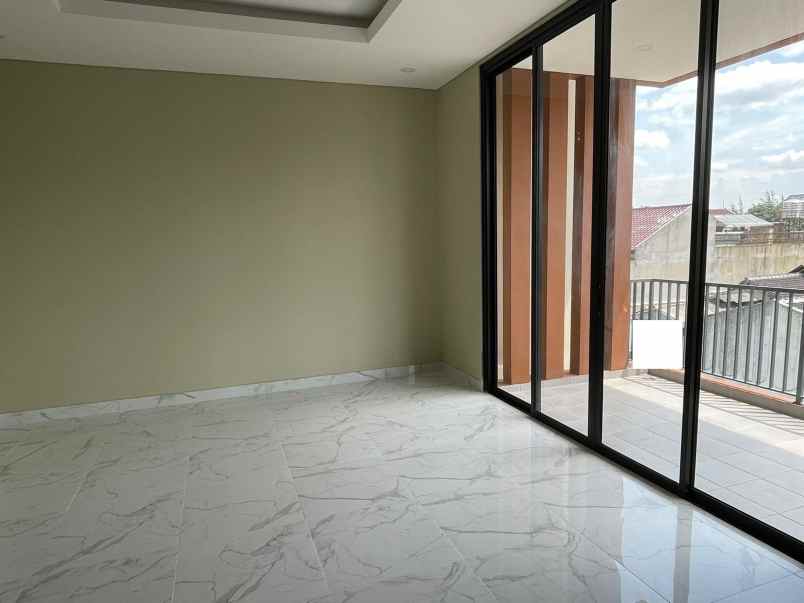 dijual rumah pulomas kayu putih pulo gadung