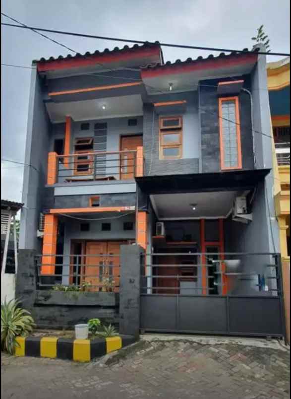 dijual rumah puri taman asri sepanjang