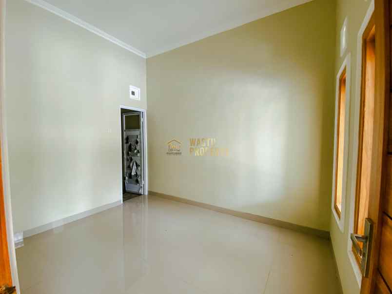 dijual rumah purwomartani kalasan sleman