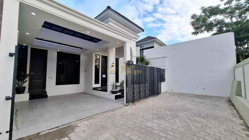 dijual rumah purwomartani kec kalasan