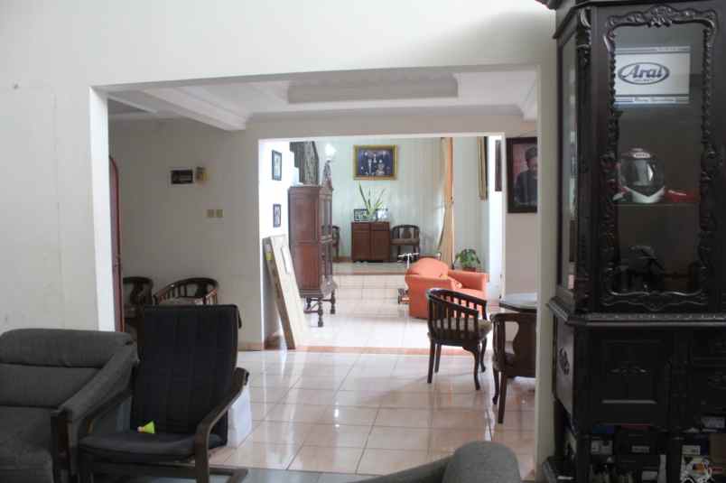 dijual rumah radio dalam