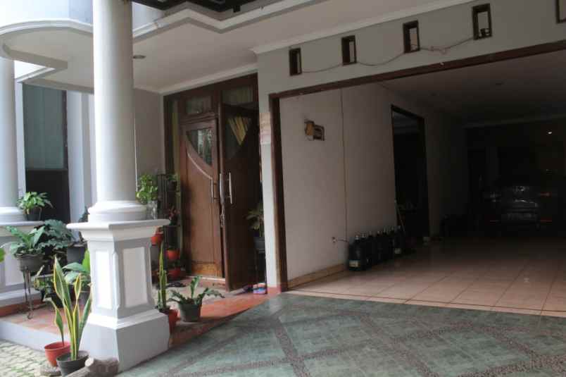 dijual rumah radio dalam