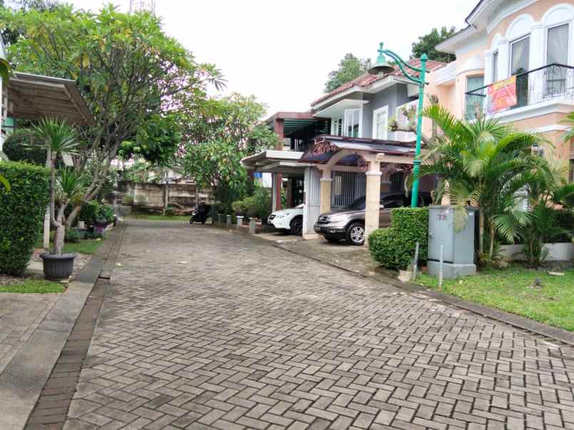 dijual rumah raffles hills housing
