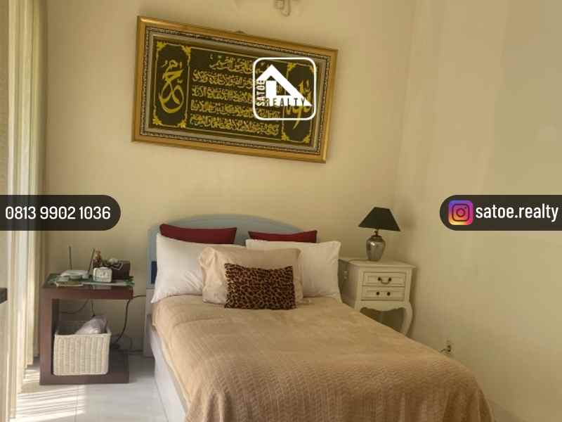 dijual rumah raffless hills cibubur
