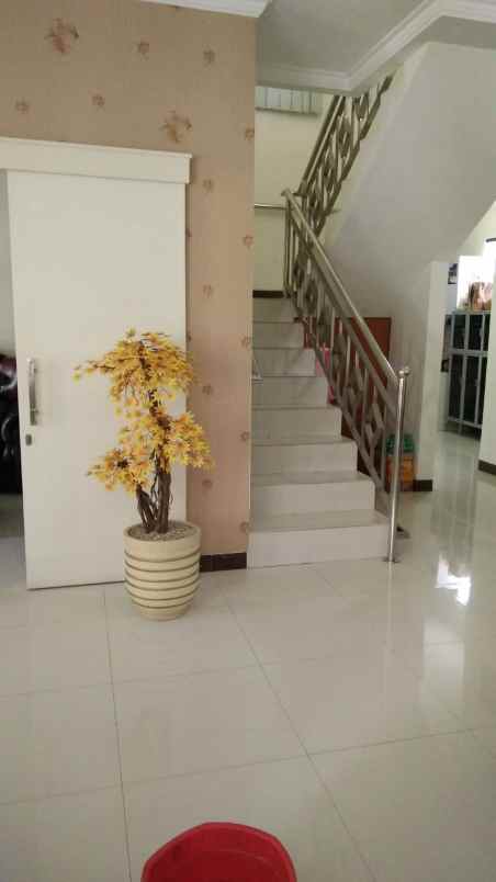 dijual rumah rancabolang