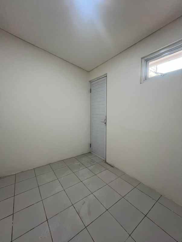 dijual rumah rawa buaya cengkareng