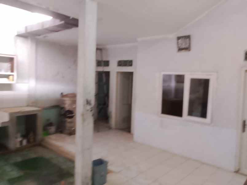 dijual rumah rogojembangan timur